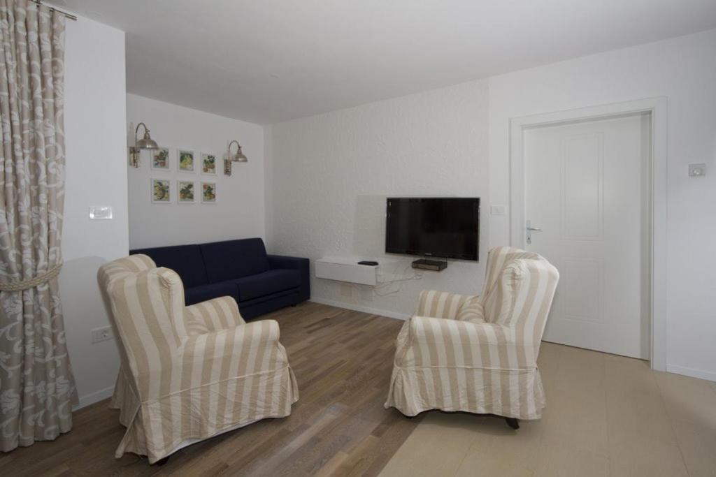 Apartments Mengore โทลมิน ภายนอก รูปภาพ