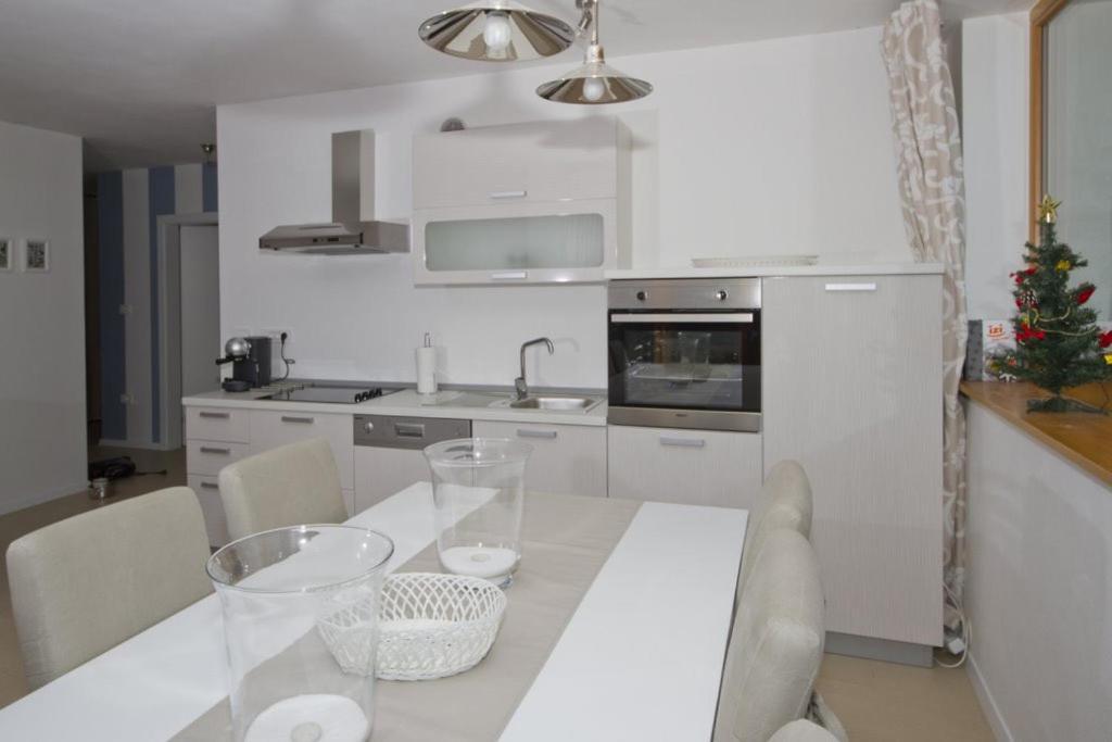 Apartments Mengore โทลมิน ภายนอก รูปภาพ