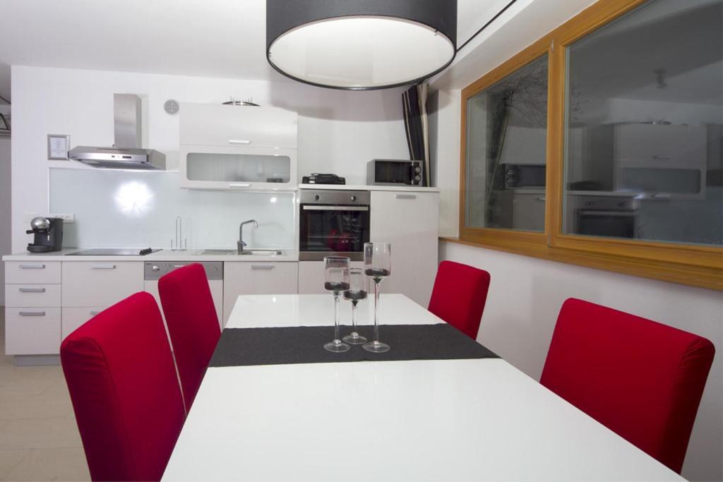Apartments Mengore โทลมิน ห้อง รูปภาพ
